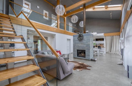 Kruglino Ski Chalet | Discover Chalet Yakhroma: Oceanfront Haven with Pool