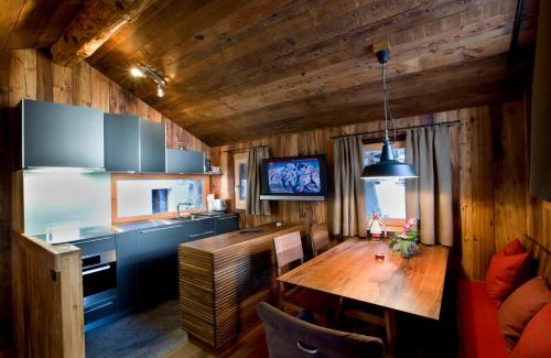 Zermatt Ski Chalet | Experience Chalet Z'Gogwärgji: 4-Star Retreat with Spa