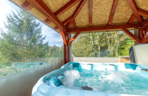 Brod Moravice Ski Chalet | Relaxing Chalet Zavrh 2 with Whirlpool & Sauna in Croatia