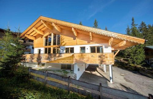 Hochkrimml House | Family-Friendly Getaway at Chalet Zillertal Arena XL