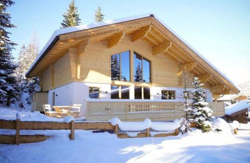 Hochkrimml House | Family-Friendly Getaway at Chalet Zillertal Arena XL