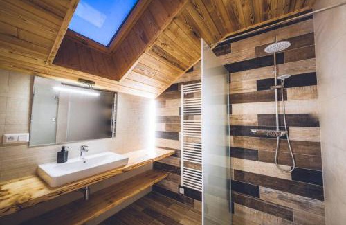 Zuberec Ski Chalet | Guest Rated 9.8: Chalet Zuberec with Spa & Family Amenities