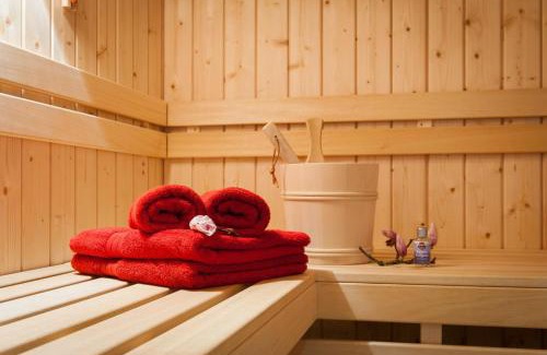 Ilsenburg Apartment | Cozy Chalet zum Salamander with Oceanfront Views