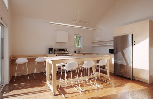 Shefford Ski Chalet | Chalets ÖST à Shefford - GROUP PACKAGE -