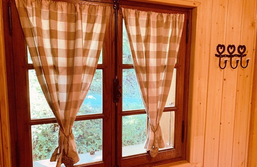 Colmars Ski Chalet | Cozy Chalets for Groups with Pool and Ocean View