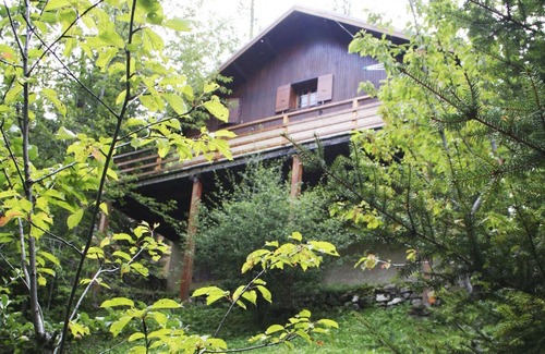 Colmars Ski Chalet | Cozy Chalets for Groups with Pool and Ocean View