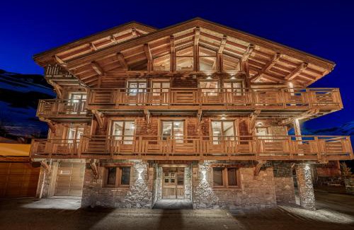 Les Almes Villa | Elegant Chalet ANNAPURNA Lodge GANGA with Hot Tub