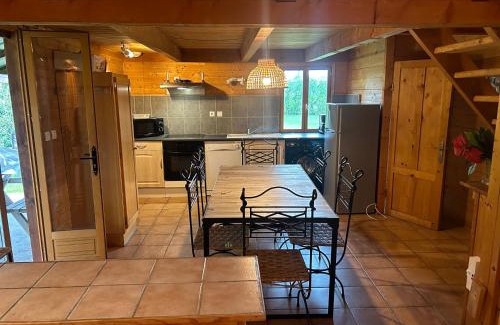 Ussel Resort | Cozy Country Chalet Near Ussel with Hot Tub & Pool
