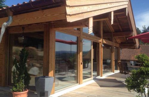 Miltach House | Discover Chalets in der Forststraße - 5-Star Family Getaway
