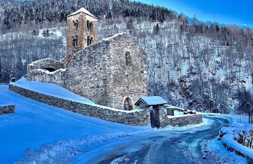Merens-les-Vals Ski Chalet | Family-Friendly Chalets in Mérens-lès-Vals, France