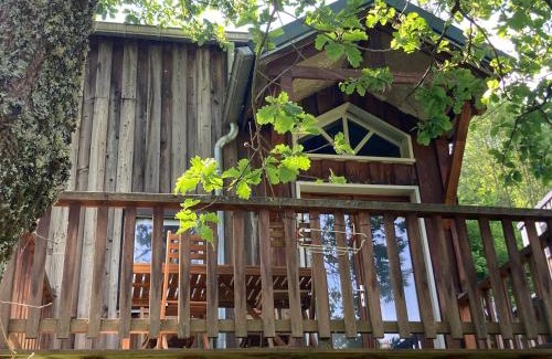 Auzat Ski Chalet | Pet-Friendly Chalets les tutes de la Vernière for Families