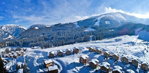 Jasna Apartment | Inviting Chalets Minerália: Family-Friendly with Hot Tub