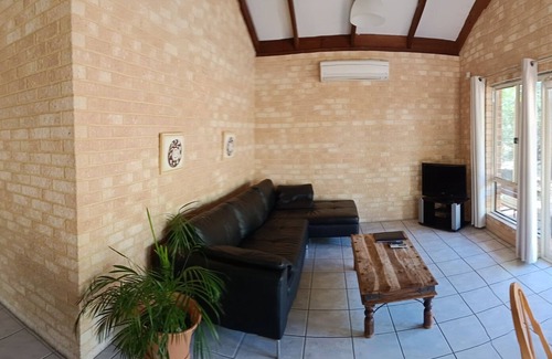 Stoneville Cottage | Cozy Chalets on Stoneville: Family-Friendly with Breakfast