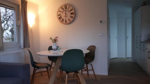 Gapinge Ski Chalet | Discover Family-Friendly Chalets at Minicamping Dorpszicht