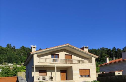Meis House | Pet-Friendly Chalets Tito Gómez Meis - Guest Rated 9.8/10