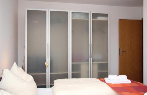 Burgberg Apartment | Family-Friendly Retreat at Grüner with High Guest Ratings