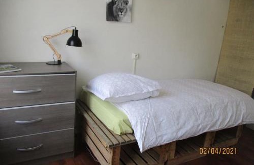 Montcuq House | Pet-Friendly Retreat at Chaleur des bois du Quercy