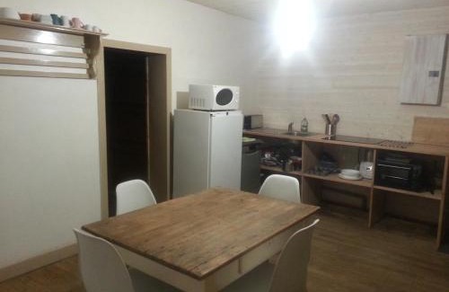 Gagnac-sur-Cere House | Cozy Home with Garden: Pet & Child Friendly Retreat