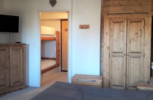 Villard-de-Lans Apartment | Modern T2 Cabin in Village Center with Mountain Views