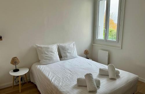 Neuvecelle Apartment | Welcoming Apartment Nestled Between Lake and Mountains