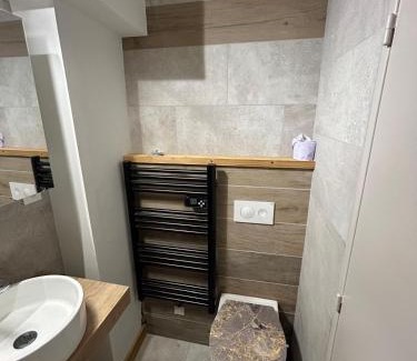 Forville Apartment | Chaleureux appartement moderne