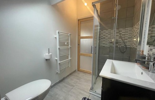 Saint-Quentin Apartment | Welcoming Retreat with Child-Friendly Amenities