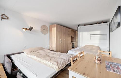 Anzere Apartment | Cozy Studio in Anzère: Ski Access & Family-Friendly Amenities