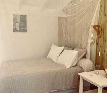 Azia Apartment | Cozy Studio with Ocean Views Near Countryside Adventures