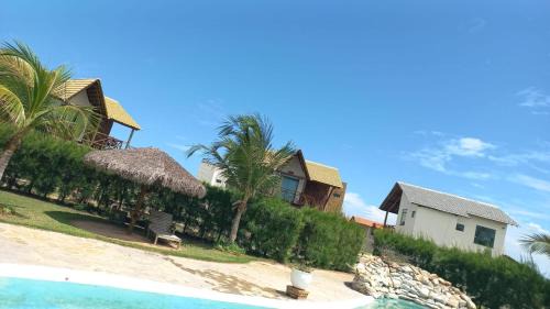 Ponta do Anel Apartment | Beachfront Bliss at Chaleville 2301, Praia do Maramar