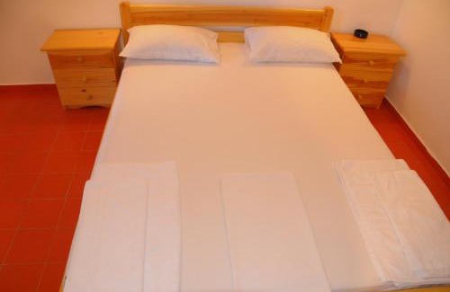 Asprogerakata House | Discover Comfort at Chalikias Rooms - Rated 8.7/10