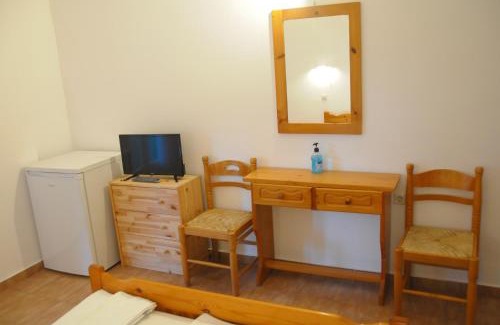 Asprogerakata House | Discover Comfort at Chalikias Rooms - Rated 8.7/10