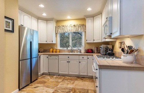 Healdsburg Cottage | Chalk Hill Cottage: Highly Rated Getaway Near Wineries