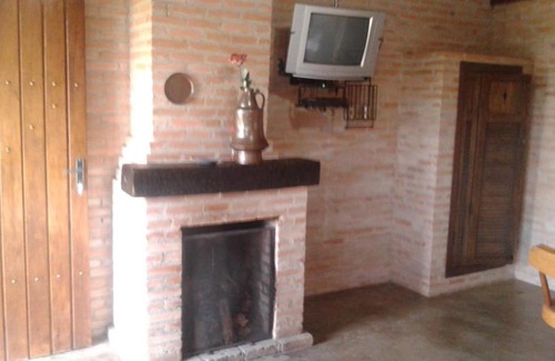Santo Antonio do Pinhal Apartment | Romantic Getaway at Challet Romance with Pool Access