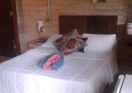 Santo Antonio do Pinhal Apartment | Romantic Getaway at Challet Romance with Pool Access