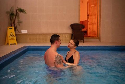 Zuberec Ski Chalet | Challet Tonka: Guest Rated 9.9 with Pool and Spa Amenities
