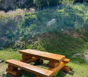Karlova Studanka Ski Chalet | Family-Friendly Retreat at Chaloupka – Rated 8.9/10!