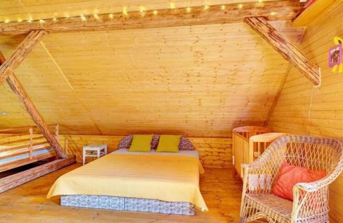 Mala Moravka House | Cozy Chaloupka Malá Morávka: Family and Pet-Friendly Stay