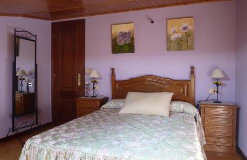 Callobre House | Chalt en Miño: Breathtaking Sea Views and Family Amenities