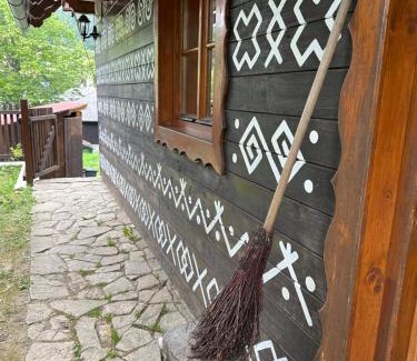 Cicmany Ski Chalet | Pet and Child Friendly Getaway at Chalupa Čičmany