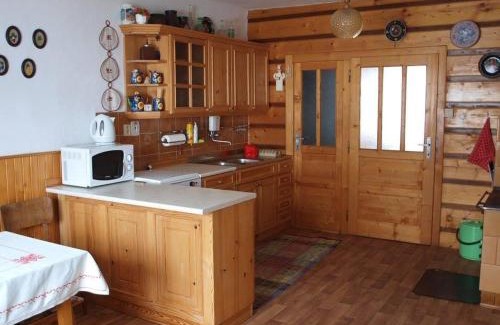 Osturna House | Explore Chalupa Gita: Family & Pet-Friendly Retreat