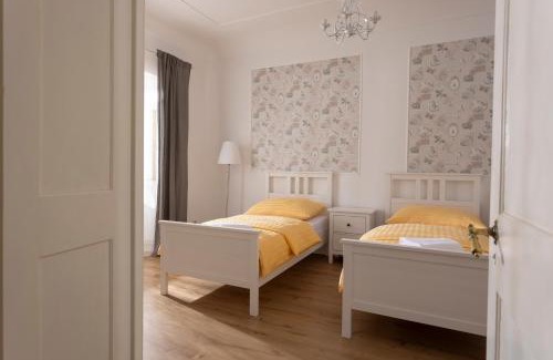 Horka Apartment | Pet-Friendly Retreat at Chalupa Kolowrat - Rated 9/10