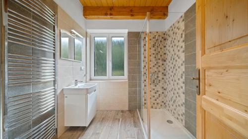 Zdonov House | Kid-Friendly Penzion Kristina with Hot Tub & Kitchen