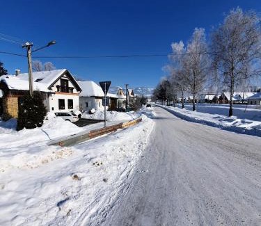 Liptovsky Trnovec House | Top-Rated Chalupa MATEJKO: Pet-Friendly with Spa & Hot Tub