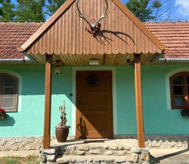 Vevcice House | Pet-Friendly Retreat at Chalupa Myslivna - Highly Rated Stay