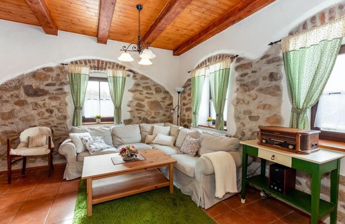 Zelnava Ski Chalet | Oceanfront Retreat at Chalupa Na peci – Guest Rated 8.3
