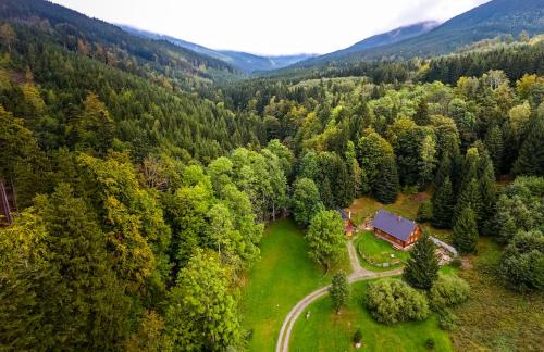 Dolni Morava Ski Chalet | Family-Friendly Retreat at Chalupa Pod lomem - Malá