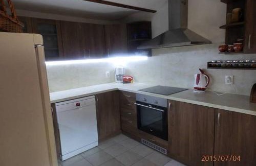 Chvalec Ski Chalet | Experience Chalupa pod sjezdovkou: 10/10 Guest Rated Retreat