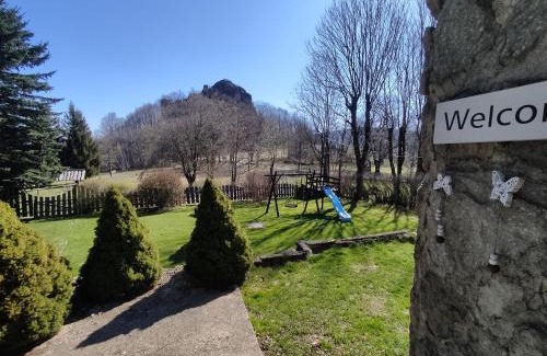 Jiretin pod Jedlovou House | Pet-Friendly Retreat at Chalupa Podhradí – Rated 9.1/10