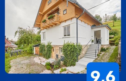 Svoboda nad Upou House | Discover Chalupa Svoboda: Family-Friendly Retreat with Kitchen