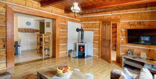 Zdiar House | Indulge in Comfort at Chalupa Tomas Ždiar - 9.9 Rated Stay